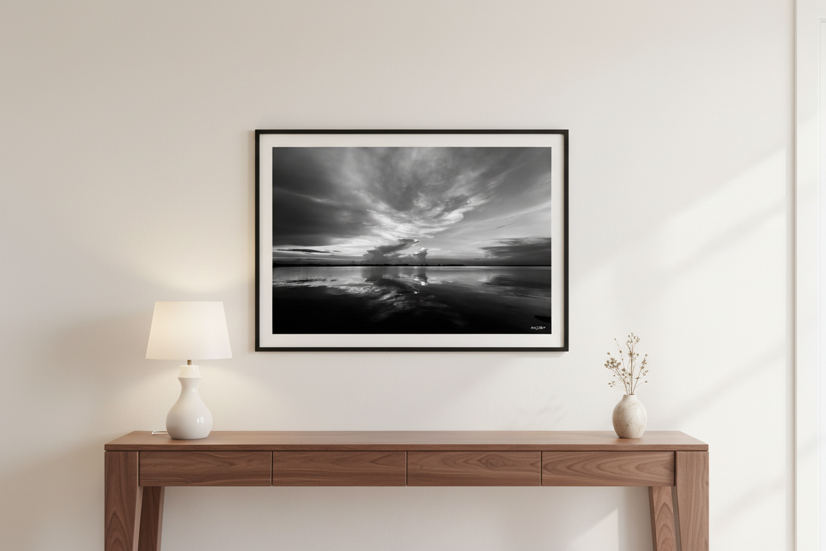 Black-and-white sunrise small entryway print